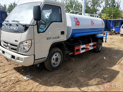 三輪吸糞車(chē)、吸污車(chē)及灑水車(chē)價(jià)格與廠家選購(gòu)指南